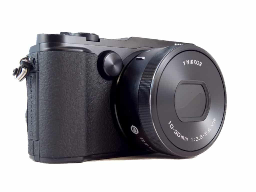 Nikon - ＮＩＫＯＮ　ＮＩＫＯＮ１　Ｖ３ 一眼レフカメラを超えるミラーレス一眼「Nikon 1 V3」 | GQ JAPAN