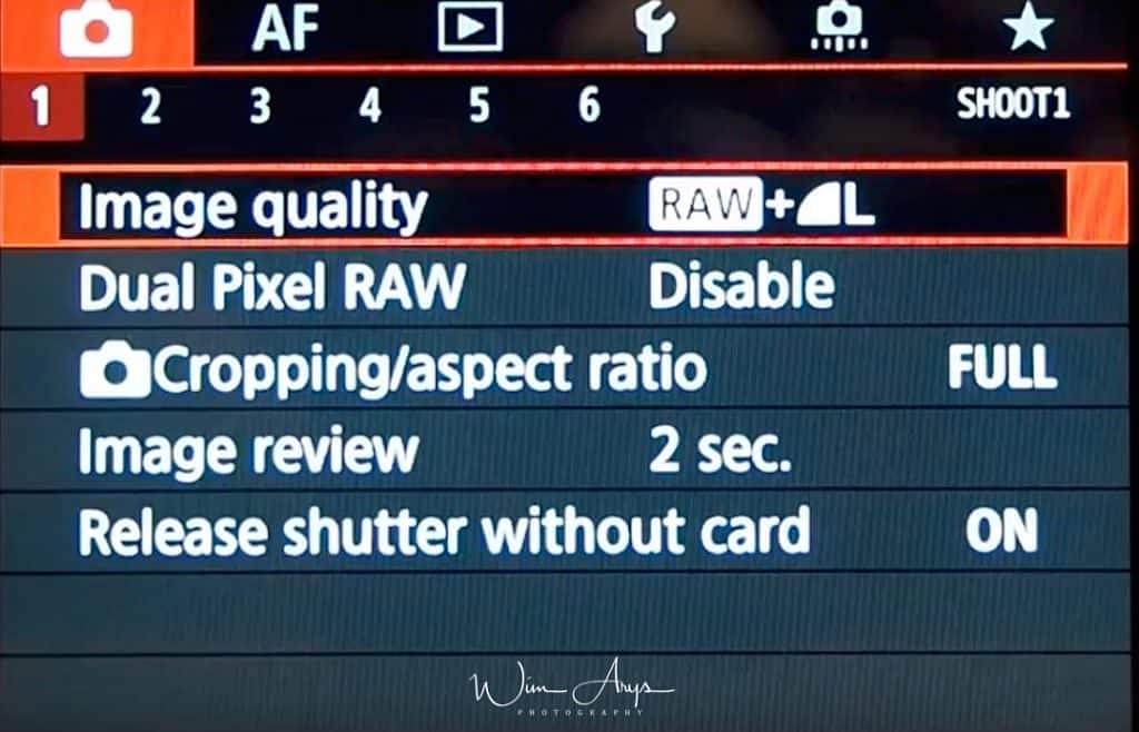 Canon EOS M50 red camera icon page shoot 1